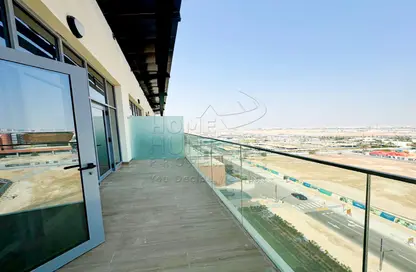 Apartment - 1 Bedroom - 1 Bathroom for rent in Oasis Residences - Masdar City - Abu Dhabi