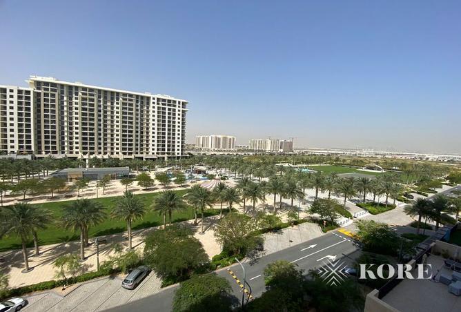 Apartment - 3 Bedrooms - 2 Bathrooms for sale in Jenna Main Square 2 - Jenna Main Square - Town Square - Dubai