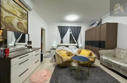 Apartment - Studio - 1 Bathroom for rent in Khalifa City A Villas - Khalifa City A - Khalifa City - Abu Dhabi