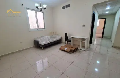 Apartment - 1 Bedroom - 1 Bathroom for rent in Al Qulaya'ah - Al Sharq - Sharjah Apartment - 1 Bedroom - 1 Bathroom for rent in Al Qulaya'ah - Al Sharq - Sharjah