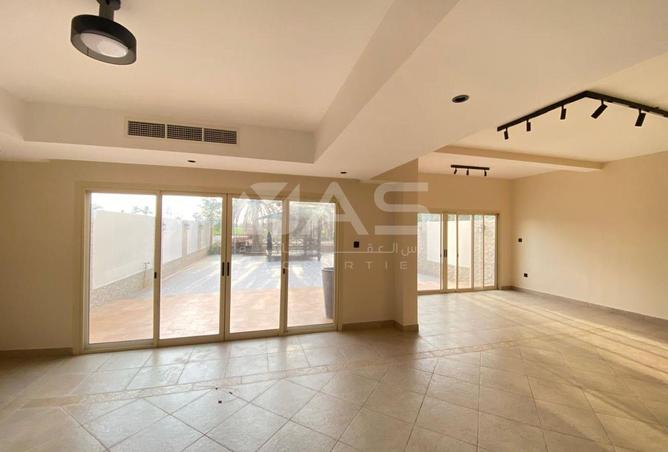 15647000 - Property Image 3