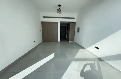 Apartment - Studio - 1 Bathroom for rent in Burj Residence 2 - Jumeirah Village Circle - Dubai