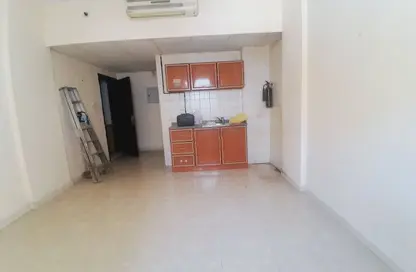 Apartment - Studio - 1 Bathroom for rent in Al Butina B - Al Butina - Sharjah