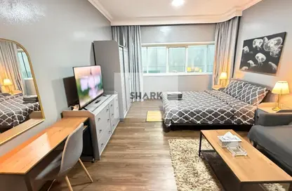 شقة - 1 حمام للايجار في مساكن كورنيش عجمان - طريق كورنيش عجمان - عجمان