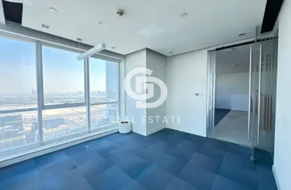 مكتب - استوديو للايجار في برج لطيفة - شارع الشيخ زايد - دبي