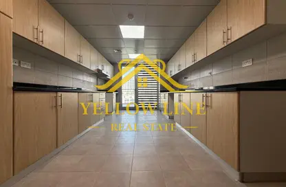 شقة - 3 غرف نوم - 3 حمامات للايجار في P2520 - شاطئ الراحة - أبوظبي