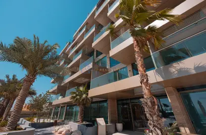 Apartment - 2 Bedrooms - 2 Bathrooms for sale in Ellington Beach House - Palm Jumeirah - Dubai