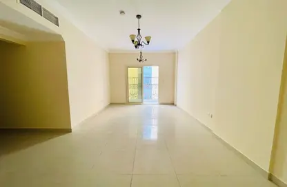 Apartment - 2 Bedrooms - 3 Bathrooms for rent in Muwaileh 29 Building - Muwaileh - Sharjah