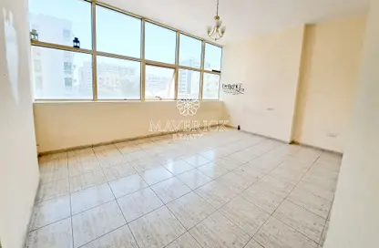 Empty Room image for: Apartment - 1 Bedroom - 1 Bathroom for rent in Al Majaz 2 - Al Majaz - Sharjah, Image 1