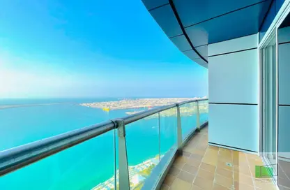 Apartment - 3 Bedrooms - 4 Bathrooms for rent in Al Reef Tower - Corniche Road - Abu Dhabi