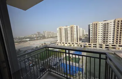Apartment - 1 Bedroom - 2 Bathrooms for rent in UNA Apartments - Town Square - Dubai