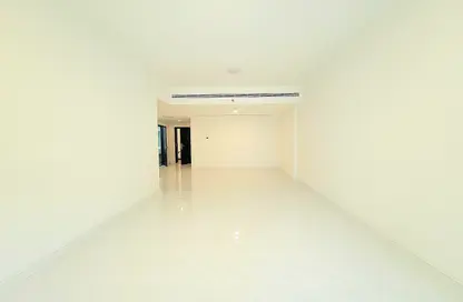 Apartment - 3 Bedrooms - 3 Bathrooms for rent in Mankhool Building - Mankhool - Bur Dubai - Dubai