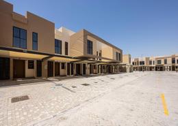 Townhouse - 3 bedrooms - 4 bathrooms for rent in Aldhay at Bloom Gardens - Bloom Gardens - Al Salam Street - Abu Dhabi