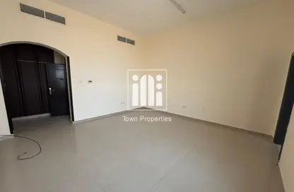 Villa - 6 Bedrooms - 7+ Bathrooms for rent in Khalifa City - Abu Dhabi