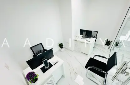 Office Space - Studio - 1 Bathroom for rent in Al Shindagah - Dubai
