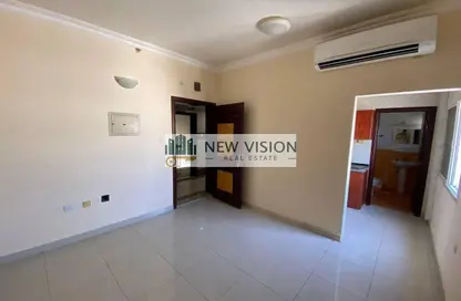 Apartment - Studio - 1 Bathroom for rent in Al Nabaa Building - Al Naba'ah - Al Sharq - Sharjah