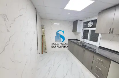 عمارة بالكامل - 2 غرف نوم - 2 حمامات للايجار في شارع بوخارا ​ - النهدة - الشارقة