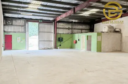 Warehouse - Studio - 1 Bathroom for rent in Dubai Investment Park 1 (DIP 1) - Dubai Investment Park (DIP) - Dubai