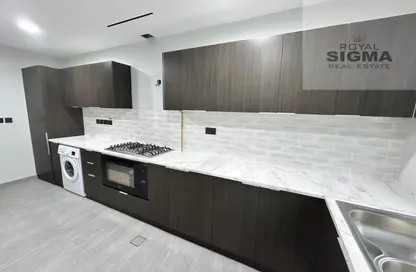 Apartment - 3 Bedrooms - 3 Bathrooms for rent in Mankhool 70 - Mankhool - Bur Dubai - Dubai