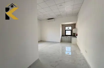 Apartment - Studio - 1 Bathroom for rent in Al Mowaihat 2 - Al Mowaihat - Ajman