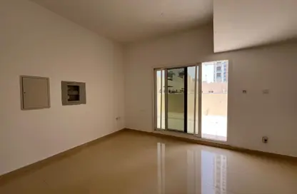 شقة - غرفة نوم - 2 حمامات للايجار في مسكن الامير - قرية الجميرا سركل - دبي