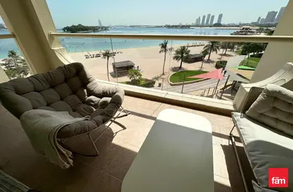 Apartment - 1 Bedroom - 2 Bathrooms for rent in Al Sultana - Shoreline Apartments - Palm Jumeirah - Dubai