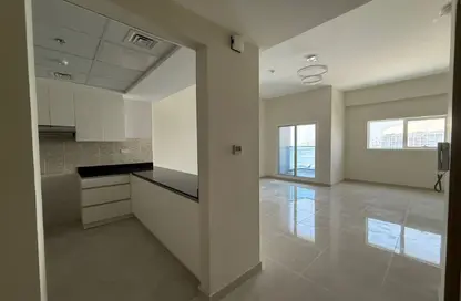 شقة - 2 غرف نوم - 3 حمامات للبيع في بروفايل ريزيدنس - مدينة دبي الرياضية - دبي