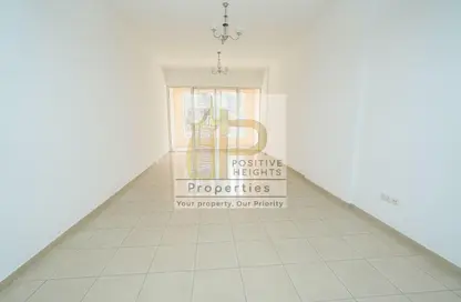 شقة - غرفة نوم - 2 حمامات للايجار في سيتي هاوس 2 - البرشاء 1 - البرشاء - دبي