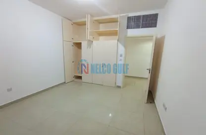 شقة - 3 غرف نوم - 2 حمامات للايجار في شارع حمدان - أبوظبي