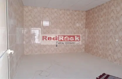 Staff Accommodation - Studio - 7+ Bathrooms for rent in Al Sajaa - Sharjah