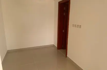 فيلا - 8 غرف نوم - 8 حمامات للبيع في الضاحية 15 - النوف - الشارقة