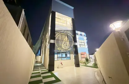 عمارة بالكامل - 6 غرف نوم - 8 حمامات للبيع في الحليو 2 - الحليو - عجمان