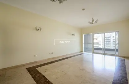 Apartment - 3 Bedrooms - 3 Bathrooms for rent in The Zen Tower - Dubai Marina - Dubai