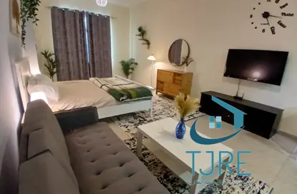 Apartment - Studio - 1 Bathroom for rent in Palace Tower 2 - Palace Towers - Dubai Silicon Oasis - Dubai