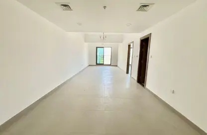 Apartment - 1 Bedroom - 3 Bathrooms for rent in Al Warsan 4 - Al Warsan - Dubai Apartment - 1 Bedroom - 3 Bathrooms for rent in Al Warsan 4 - Al Warsan - Dubai