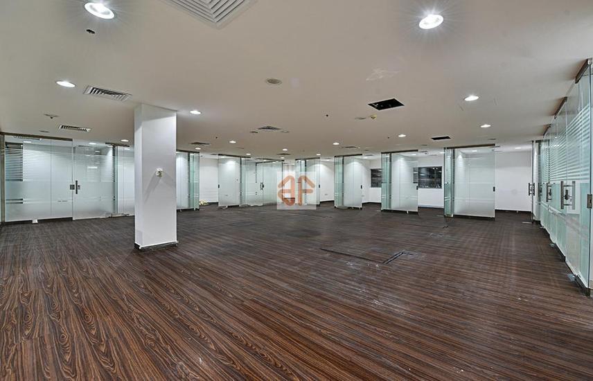 Office Space for Rent in M4 Fantastic Offices in the Heart of