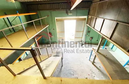 مستودع - استوديو للايجار في منطقة رقم 13 - المنطقة الصناعية بالشارقة - الشارقة