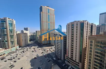 Apartment - 3 Bedrooms - 4 Bathrooms for rent in Yasmeen Tower - Al Majaz 2 - Al Majaz - Sharjah