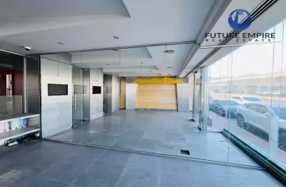 Show Room - Studio for rent in Airport Road Area - Al Garhoud - Dubai