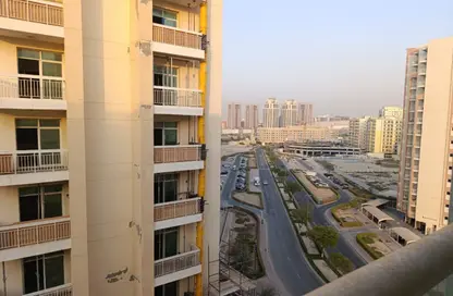 Apartment - 2 Bedrooms - 3 Bathrooms for sale in Mazaya 2 - Queue Point - Dubai Land - Dubai