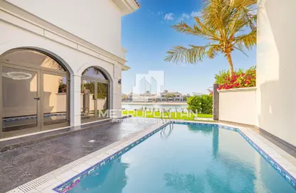 Villa - 5 Bedrooms - 6 Bathrooms for rent in Garden Homes Frond B - Garden Homes - Palm Jumeirah - Dubai