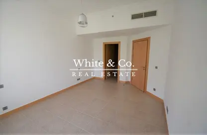 Apartment - 2 Bedrooms - 2 Bathrooms for rent in Al Shahla - Shoreline Apartments - Palm Jumeirah - Dubai
