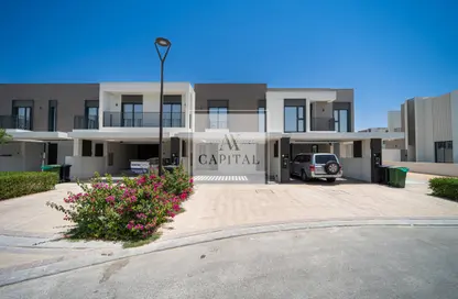 Villa - 3 Bedrooms - 4 Bathrooms for rent in Greenviews 2 - EMAAR South - Dubai South (Dubai World Central) - Dubai