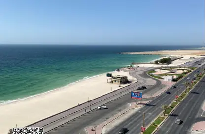 شقة - 2 غرف نوم - 2 حمامات للايجار في مساكن كورنيش عجمان - طريق كورنيش عجمان - عجمان