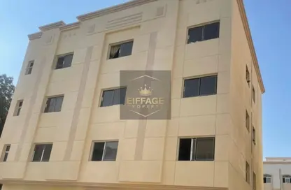 عمارة بالكامل - غرفة نوم - 1 حمام للبيع في مويلح - الشارقة