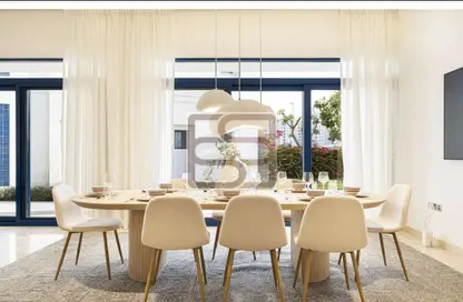 Villa - 4 Bedrooms - 5 Bathrooms for sale in Palma Residences - Palm Jumeirah - Dubai