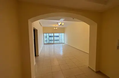 Apartment - 2 Bedrooms - 3 Bathrooms for rent in Olympic Park 4 - Olympic Park Towers - Dubai Sports City - Dubai