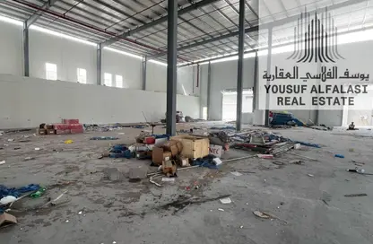 Warehouse - Studio - 2 Bathrooms for sale in Umm Al Thuoob - Umm Al Quwain