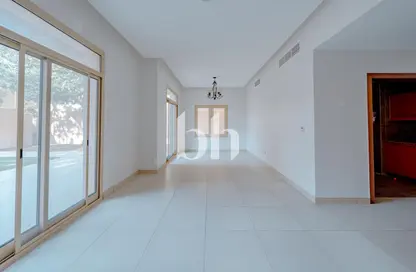 فيلا - 4 غرف نوم - 5 حمامات للايجار في حدائق الجولف - مدينة خليفة - أبوظبي