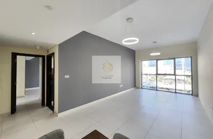 Apartment - 1 Bedroom - 2 Bathrooms for rent in Jumeirah Garden City - Al Satwa - Dubai